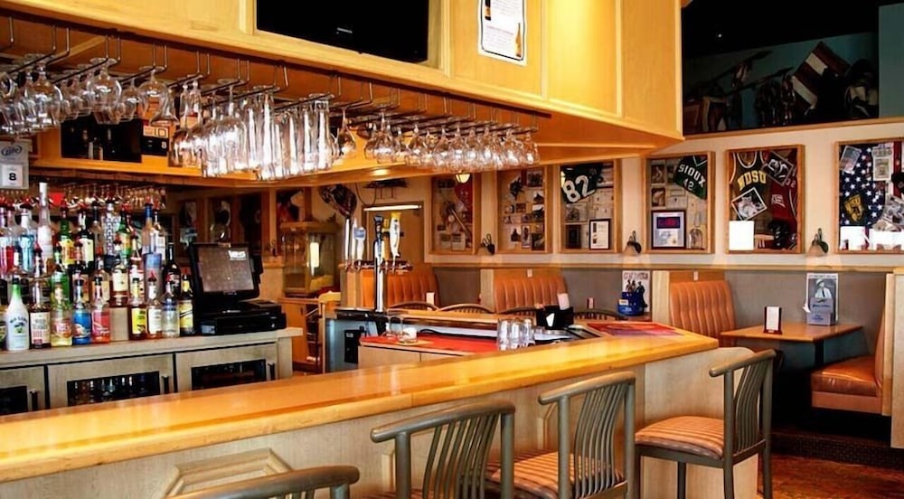 Chieftain Conference Center — hotel in Carrington
