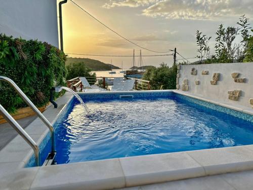 Beach Villa Ema — 4-Star Luxury Hotel in Rab, Croatia