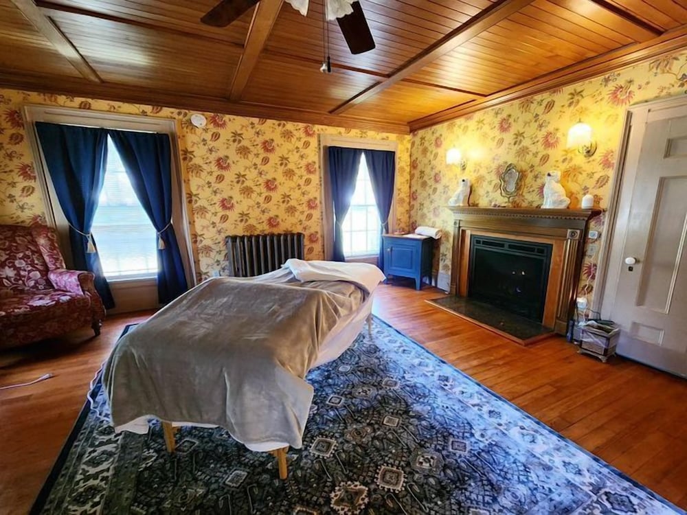 Arlington Inn - photo 75