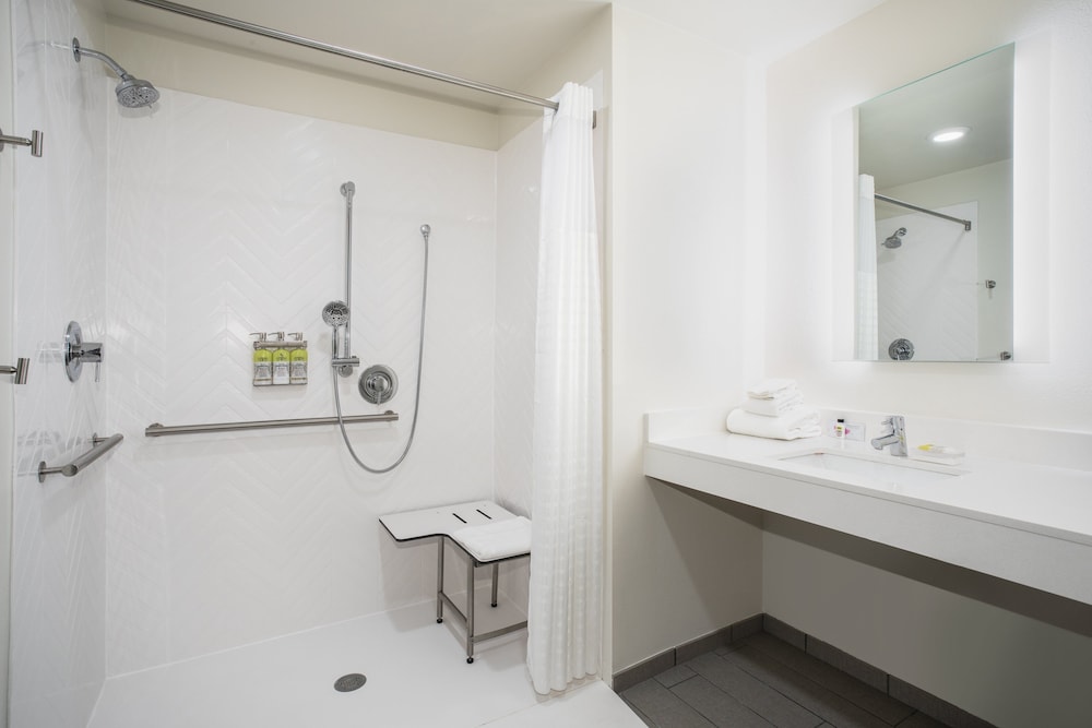 Holiday Inn Glendale Stadium & Ent Dist by IHG - photo 25
