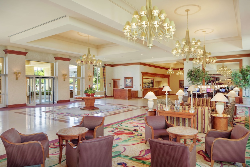 Hilton Seattle Airport & Conference Center - photo 2