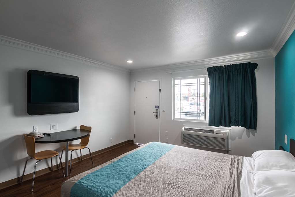 Motel 6 Norwalk CA - photo 19