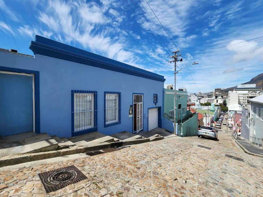 Trendy home in heart of City Heritage Mtn Views