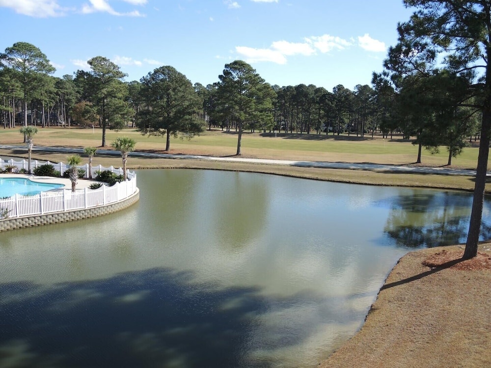 Golf Resort Villa 2607 with Family Friendly Outdoor Pools Onsite by RedAwning - photo 40