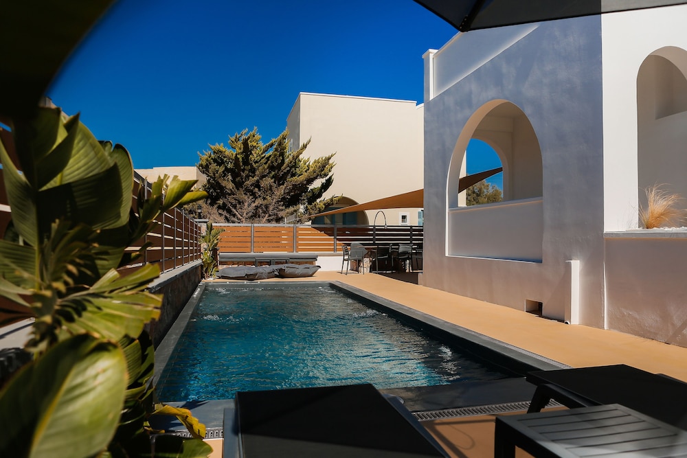 The Z Private Villa Santorini — 4-Star Luxury Hotel in Fira, Greece