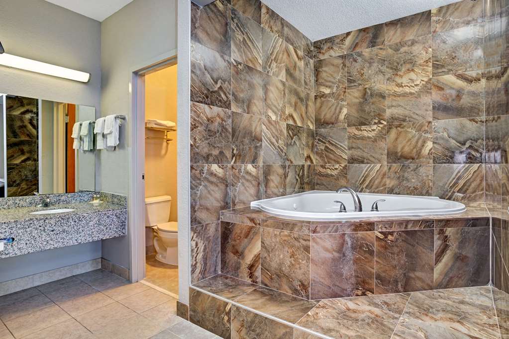 Days Inn by Wyndham Hernando - photo 14