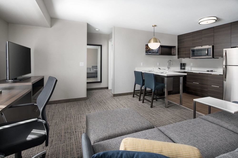 Residence Inn by Marriott Milwaukee North Glendale - photo 4