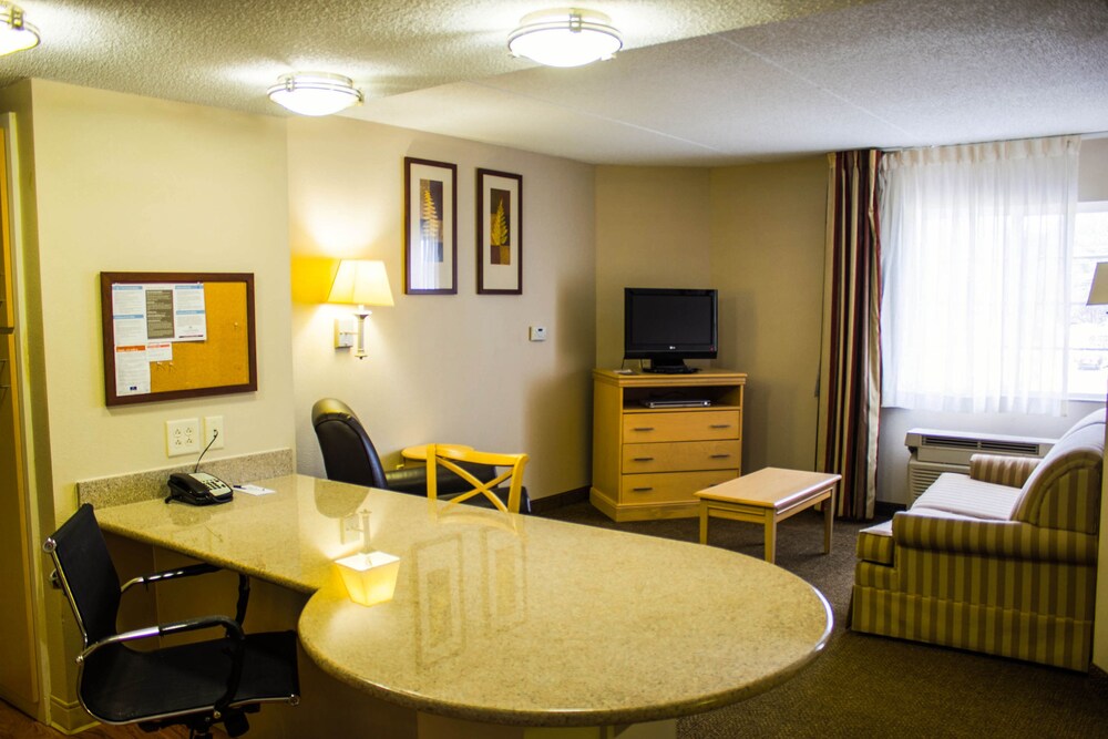 Candlewood Suites Wilson by IHG - photo 8