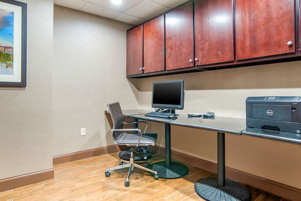 Comfort Suites Gulfport Central - photo 27