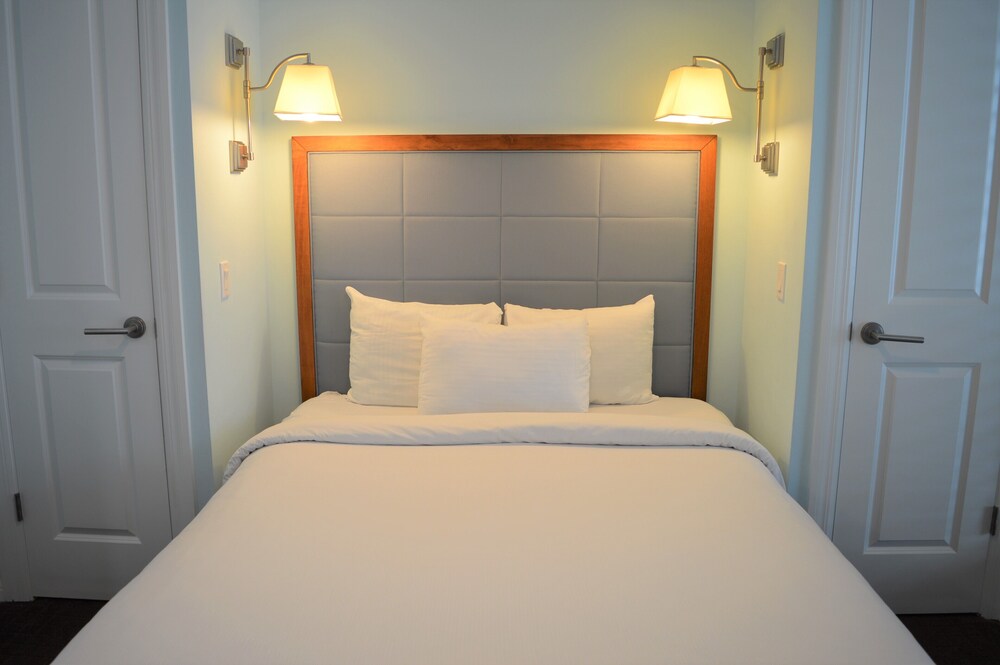 Harborside Suites at Little Harbor - photo 38