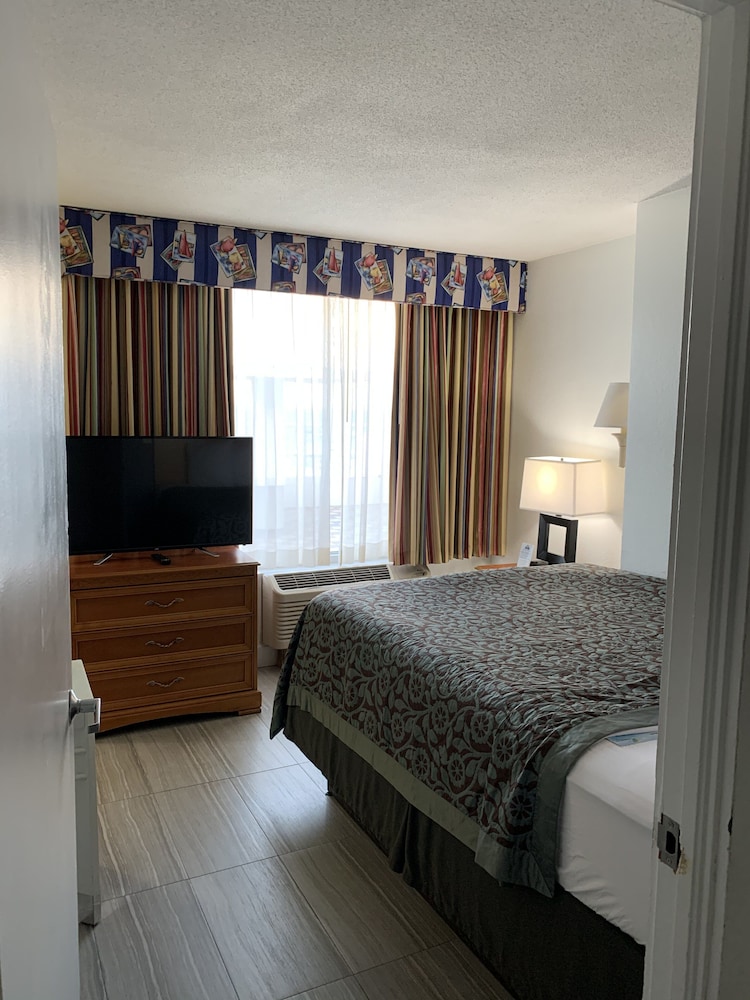 Arya Blu Inn & Suites - photo 20