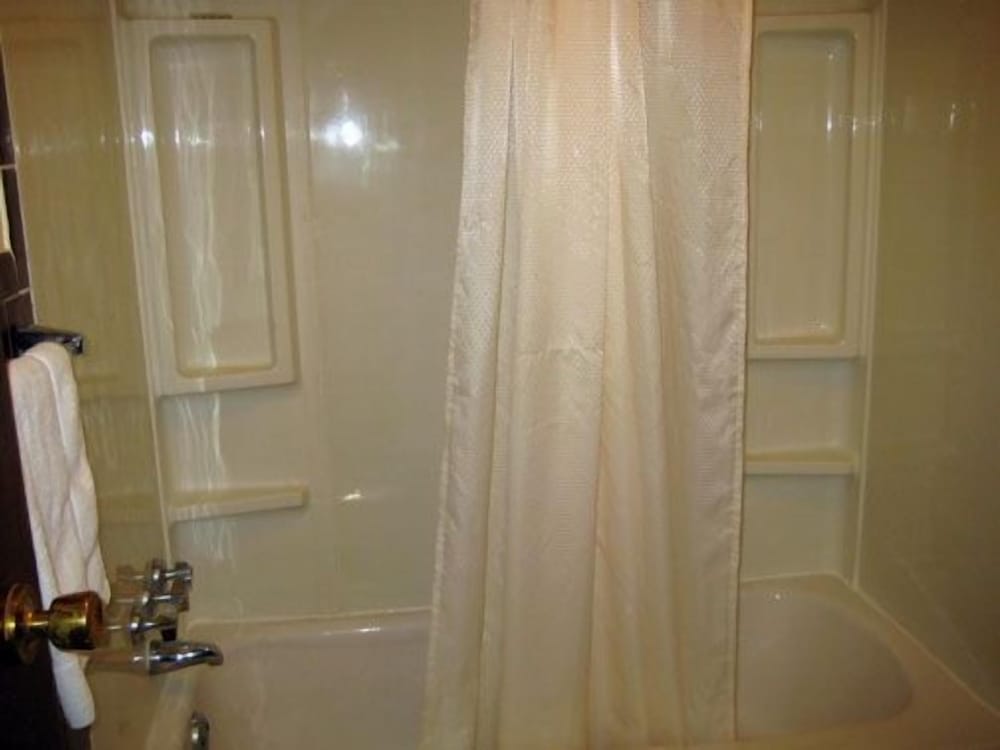 Guest House Motel - photo 19