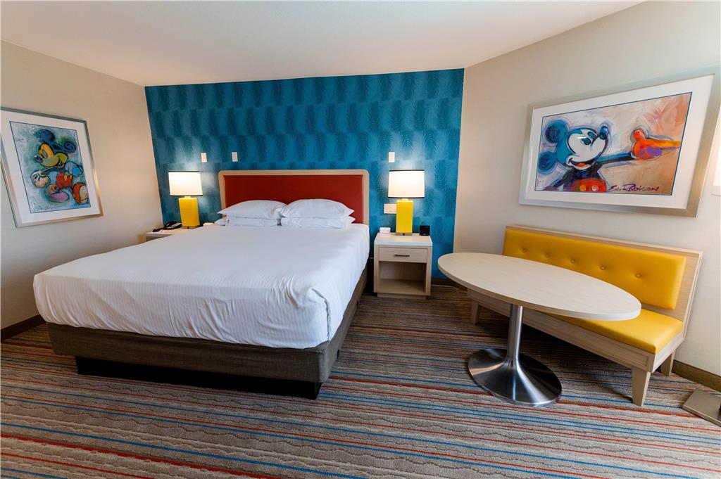 Howard Johnson by Wyndham Anaheim Hotel and Water Playground - photo 25