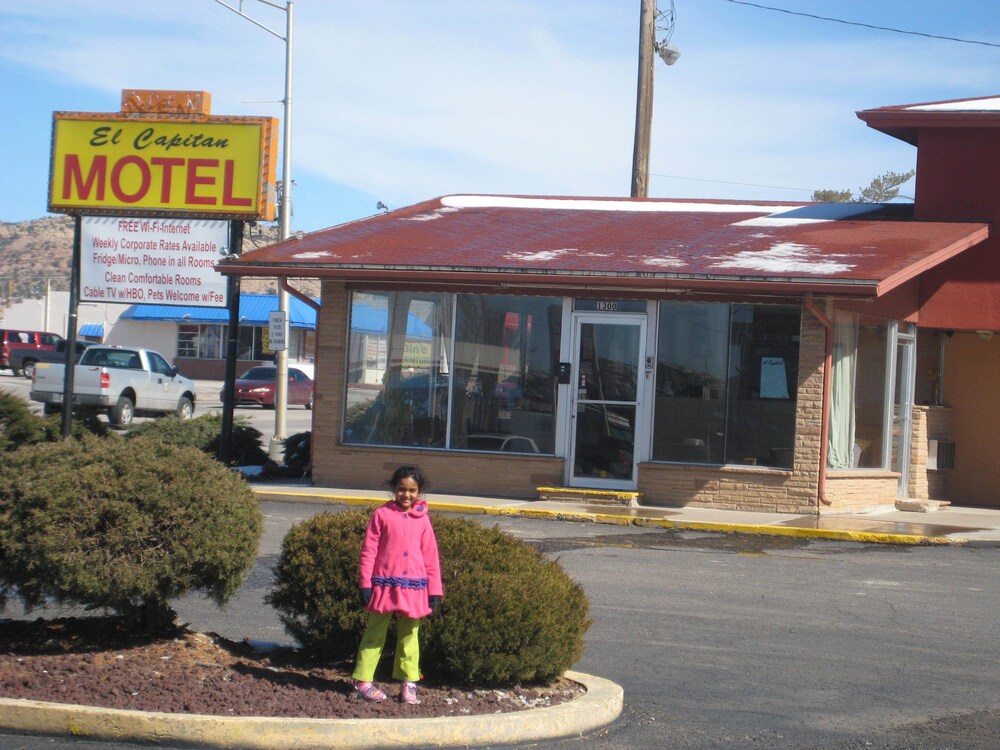 El Capitan Motel - photo 67