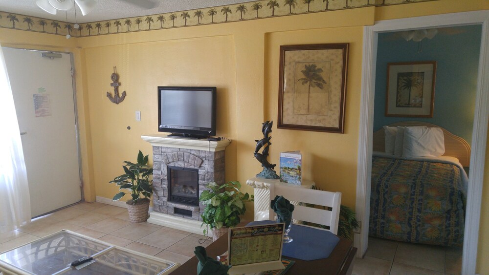 Daytona Inn Beach Resort - photo 34