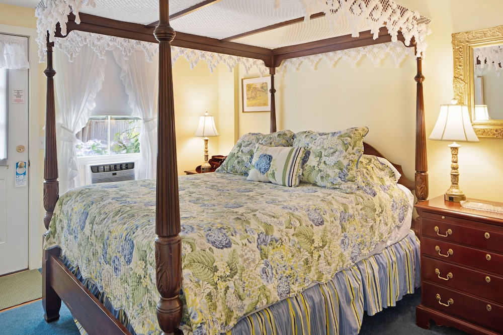 The Lightkeepers Inn - photo 8