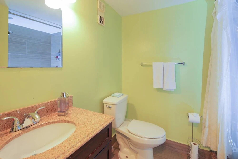 Beautiful Property in Hallandale Beach - photo 6