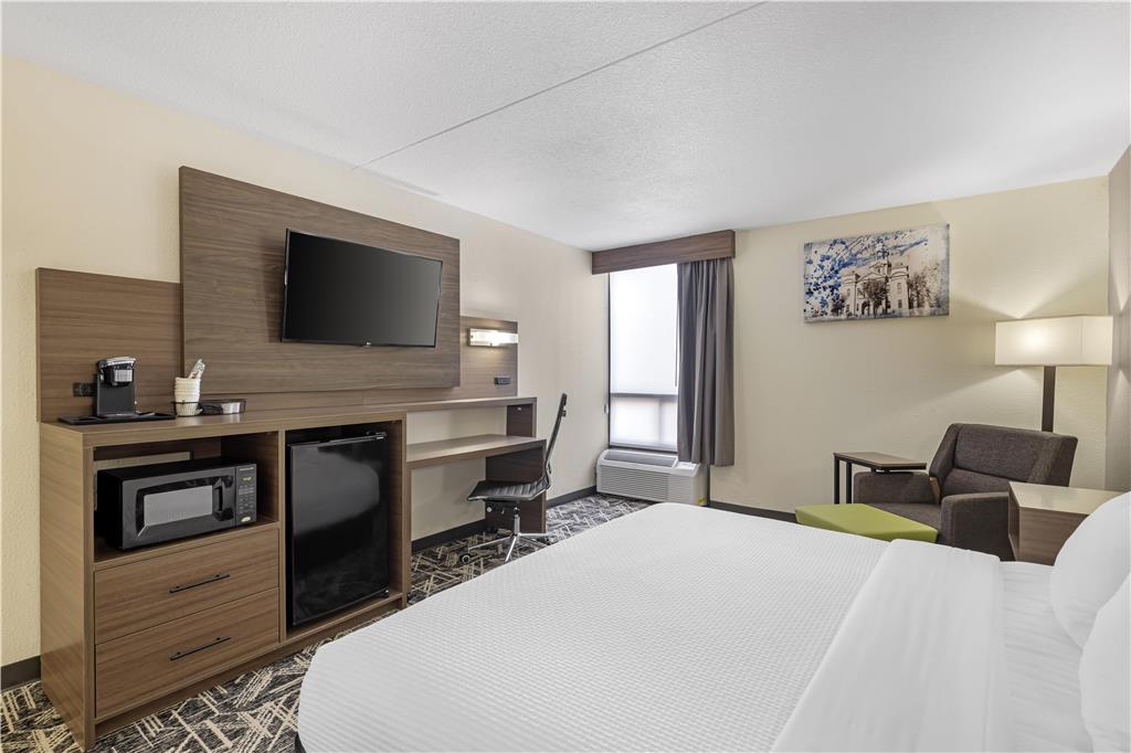 Best Western Plus York Hotel & Conference Center - photo 24