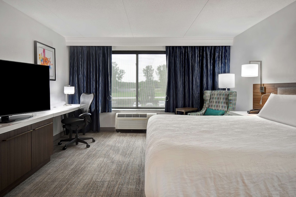 Hilton Garden Inn Detroit Metro Airport - photo 26