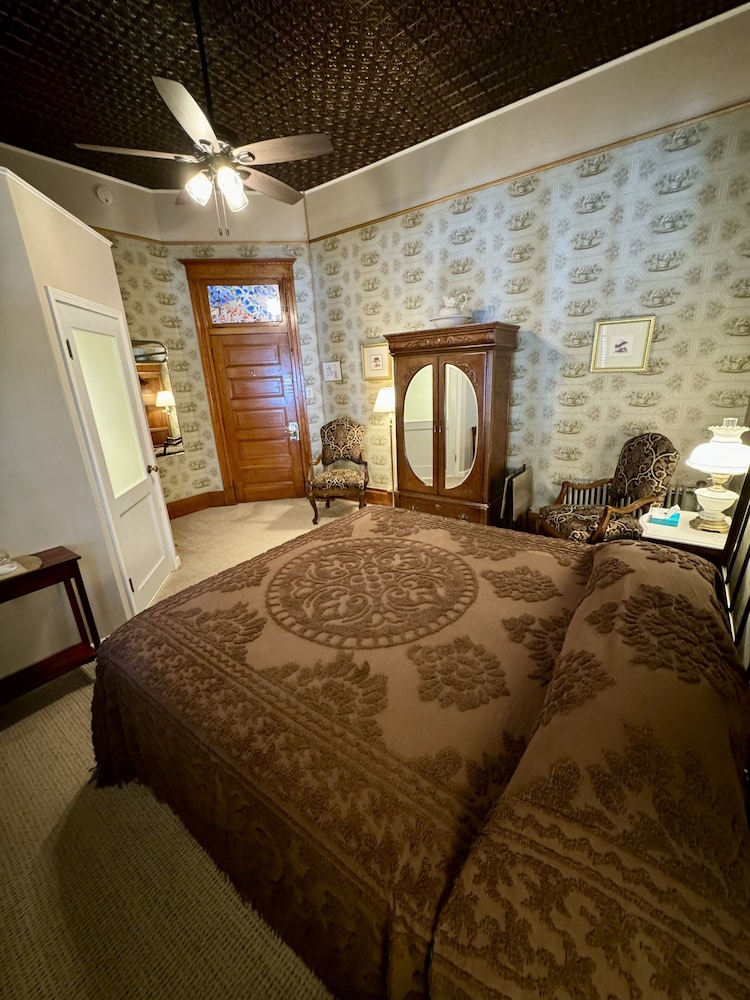 Cripple Creek Hospitality House & Travel Park - photo 13