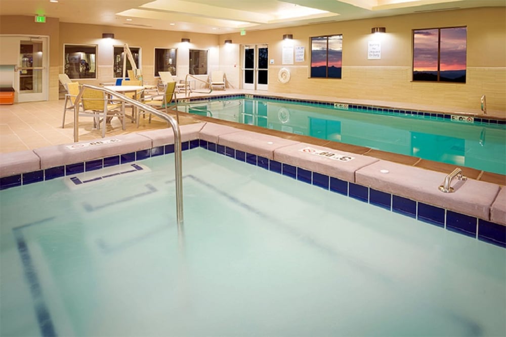 Holiday Inn Express & Suites Salt Lake City South Murray by IHG - photo 12