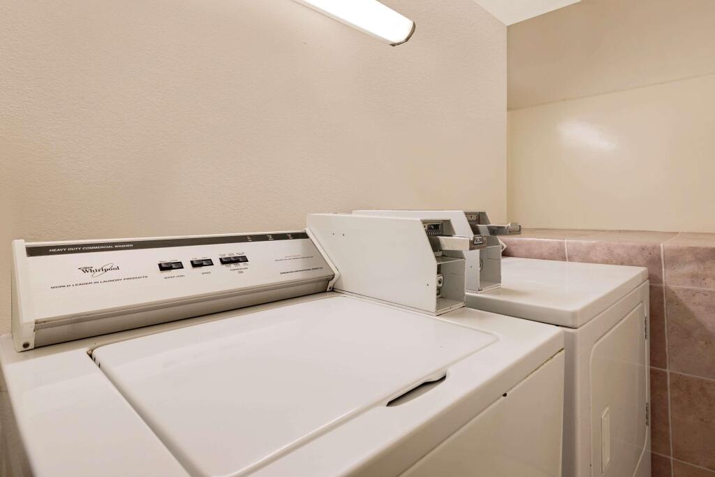 Super 8 by Wyndham Martinsburg - photo 13