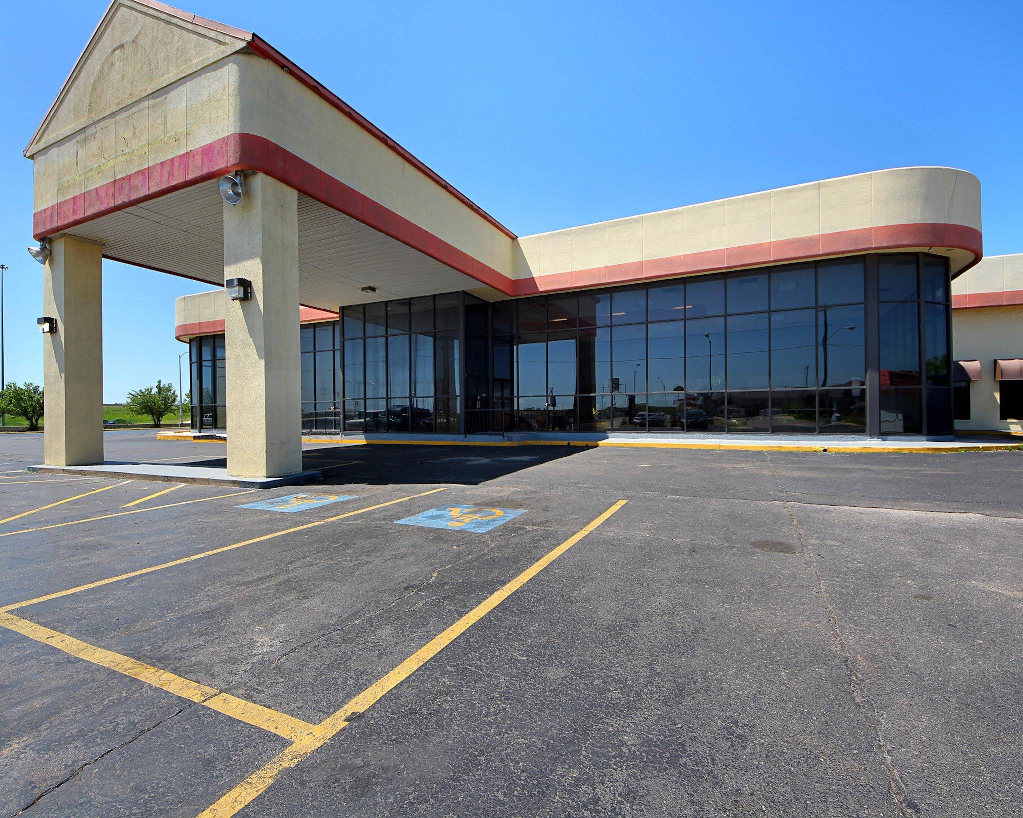 Quality Inn Shawnee - photo 34