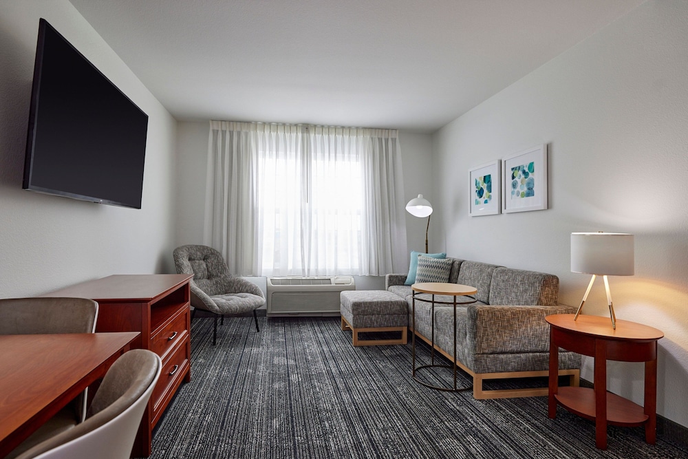 TownePlace Suites by Marriott Medford - photo 15