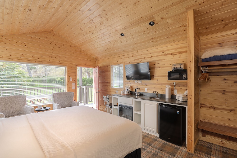 Carmel River Inn & Cottages - photo 16
