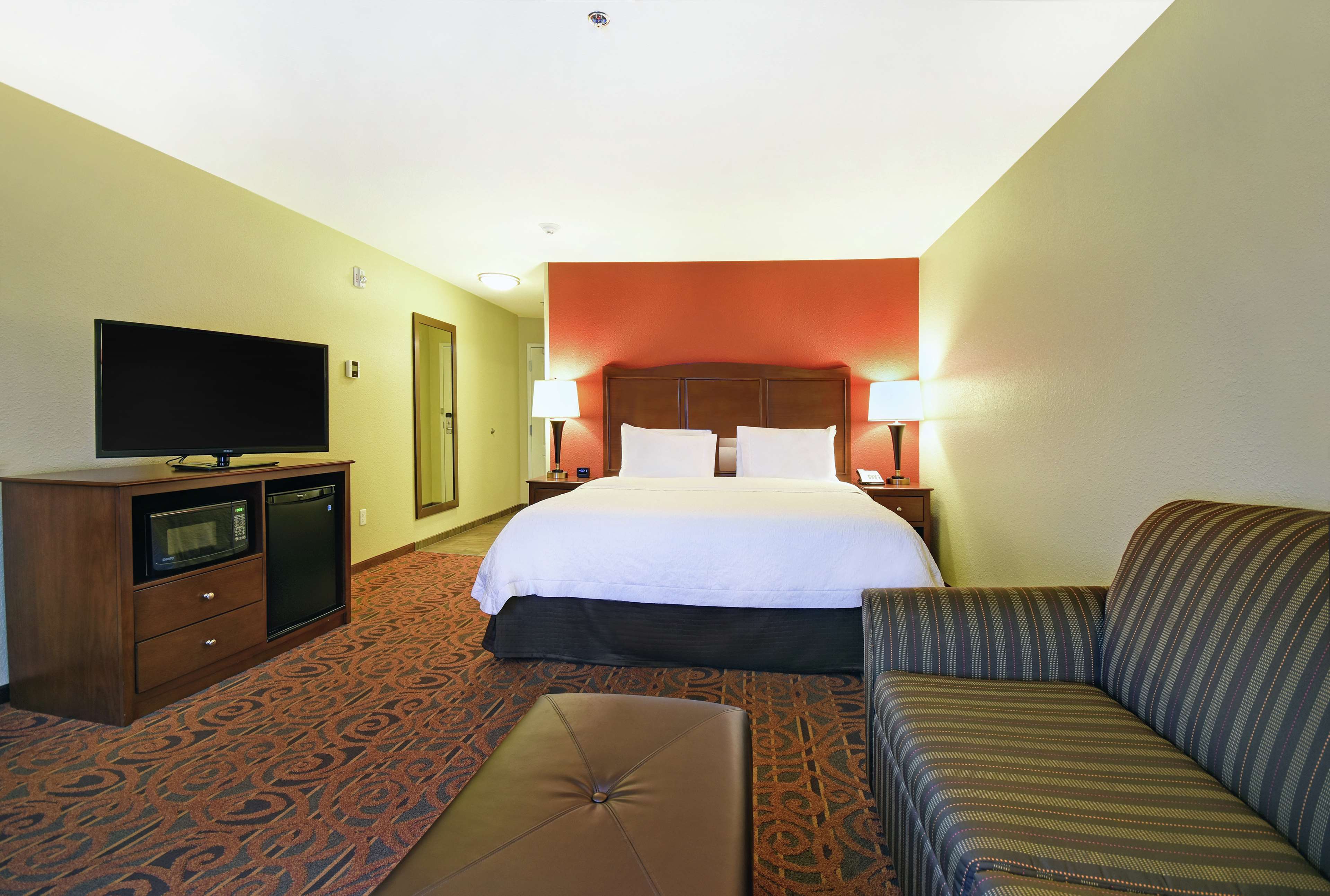 Hampton Inn & Suites Milwaukee Franklin - photo 16