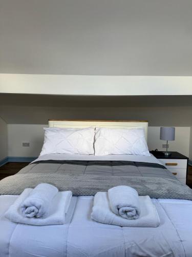 Stylish Loft Near Birmingham