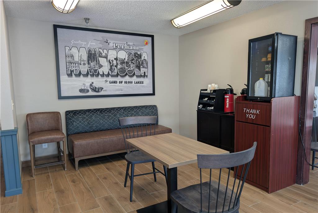 Super 8 by Wyndham Perham - photo 26
