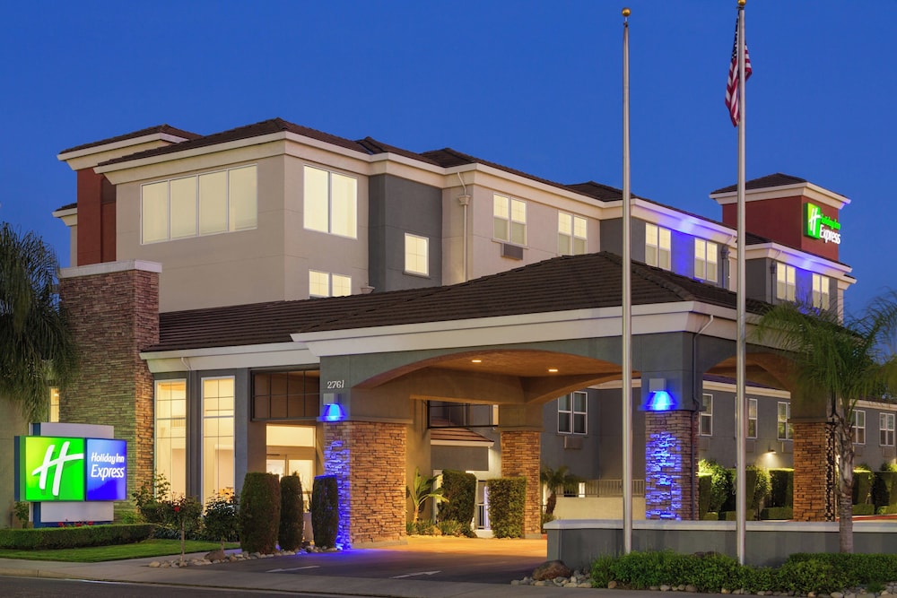 Holiday Inn Express West Sacramento - photo 39