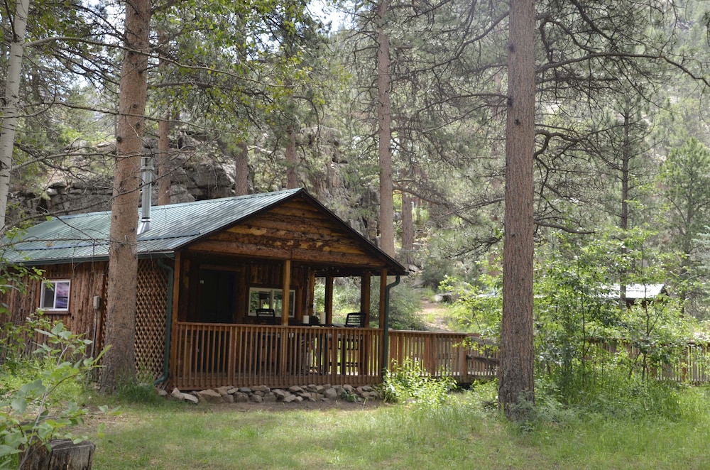 The Woolly Bugger Inn - photo 8