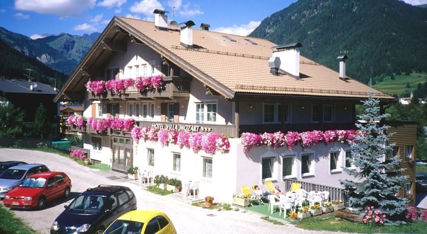 Garni B&B Mozart Nesthouse — 4-Star Luxury Hotel in Canazei, Italy