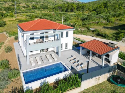 Villa Green Valley — 4-Star Luxury Hotel in Split, Croatia