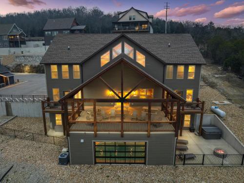 Chateau on the Cove in Branson, United States