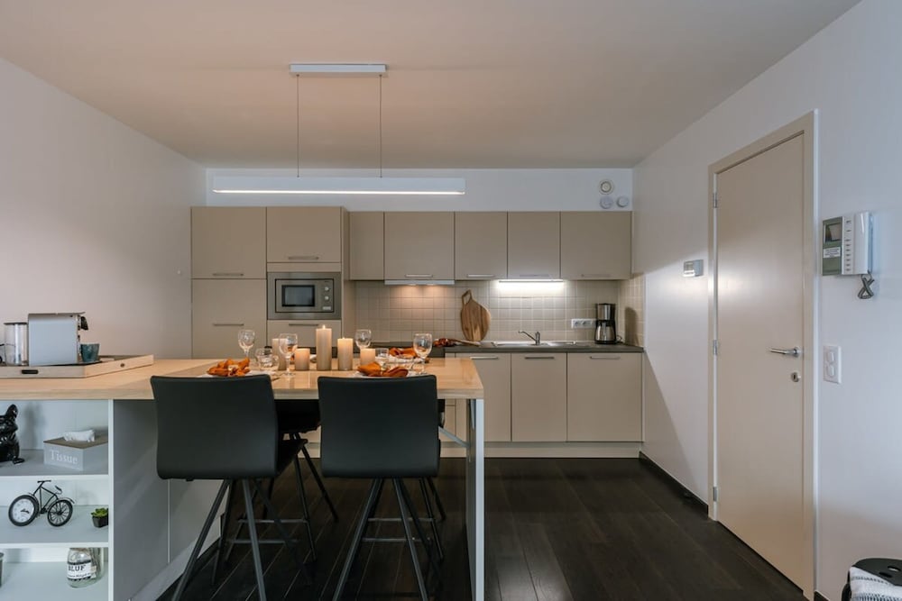 Modern Apartment Near the Beach — 4-Star Luxury Hotel in Ostend, Belgium