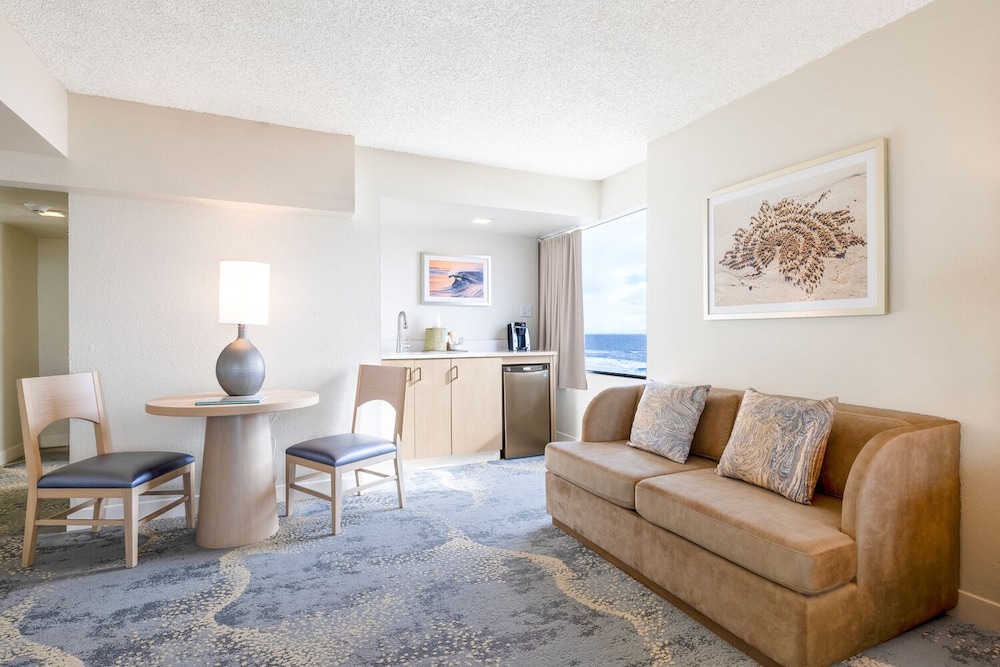 Port O Call Hotel - photo 16