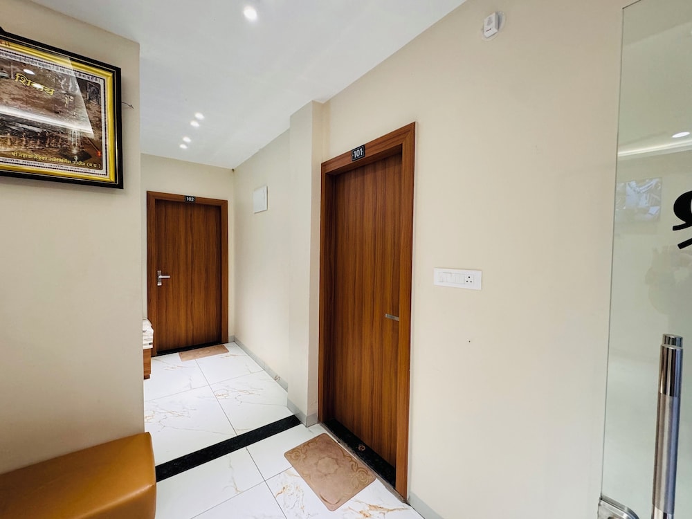 Hotel Shree Krishnam - last minute hotel in Ujjain