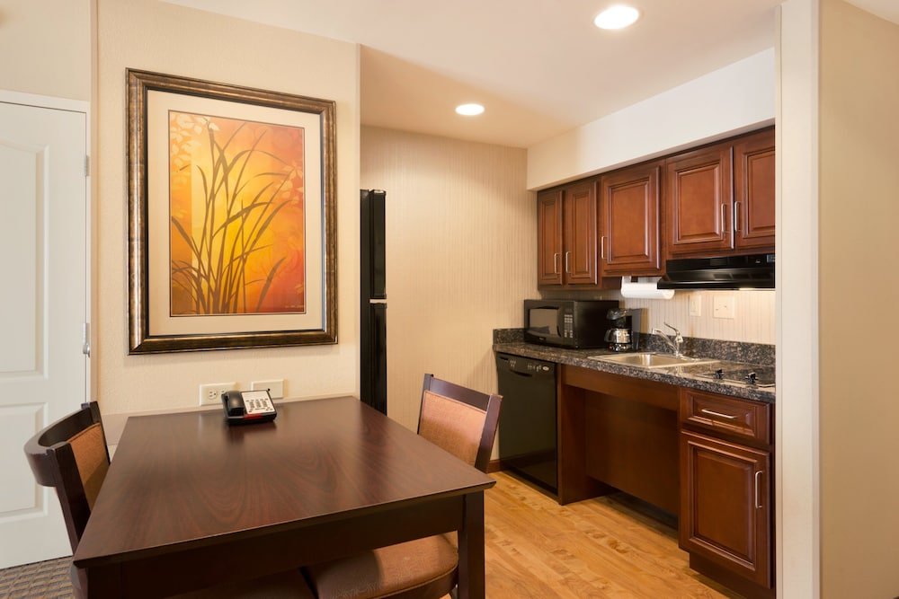 Homewood Suites by Hilton Minneapolis St. Paul New Brighton - photo 32