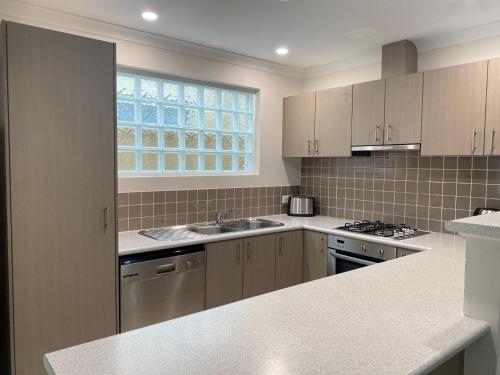By the Beach — hotel in Broadwater
