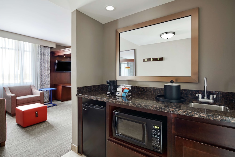 Hampton Inn & Suites Chicago Mt. Prospect - photo 18