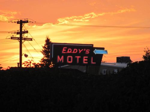Eddy's Motel - photo 27