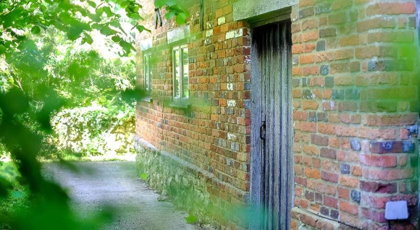 Elvey Farm in Ashford, United Kingdom