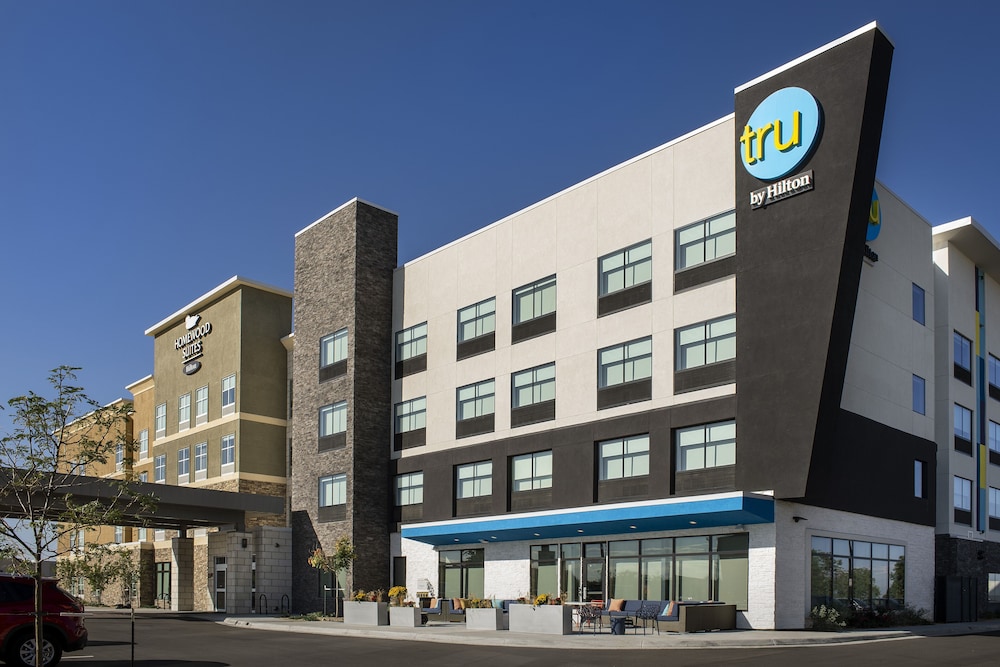Tru by Hilton Denver Airport Tower Road - photo 43