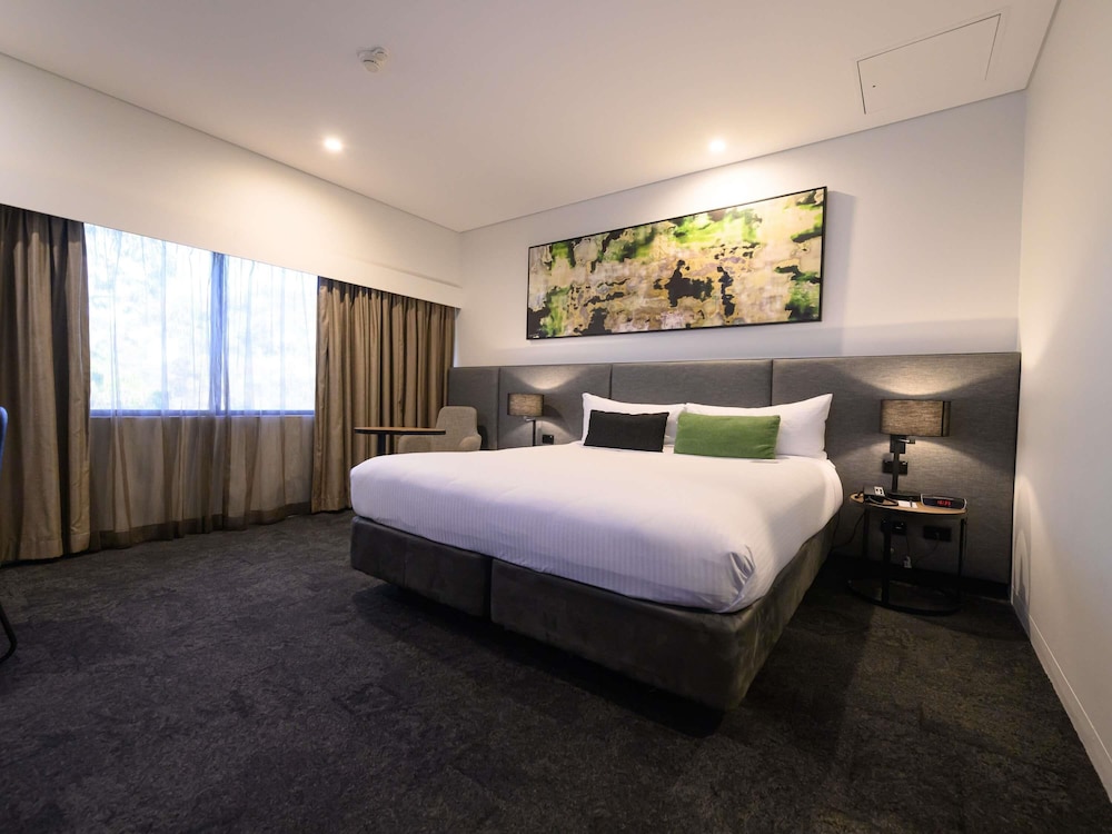 Mercure Penrith — 4-Star Luxury Hotel in Penrith, Australia