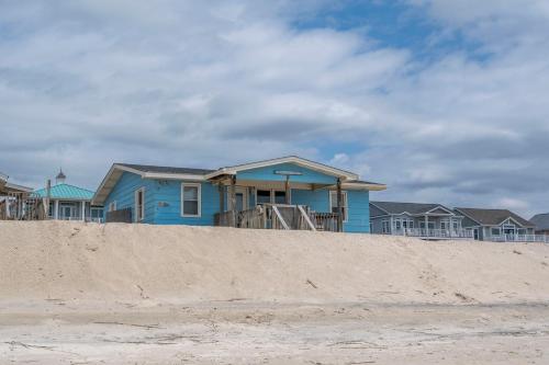 Cabana Boy by Oak Island Accommodations - photo 12