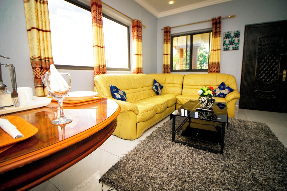 Indigo cottage and Apartment — 4-Star Luxury Hotel in Kumasi, Ghana