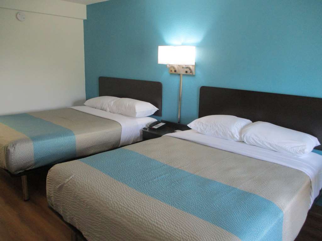 Motel6 Chattanooga TN Airport - photo 9